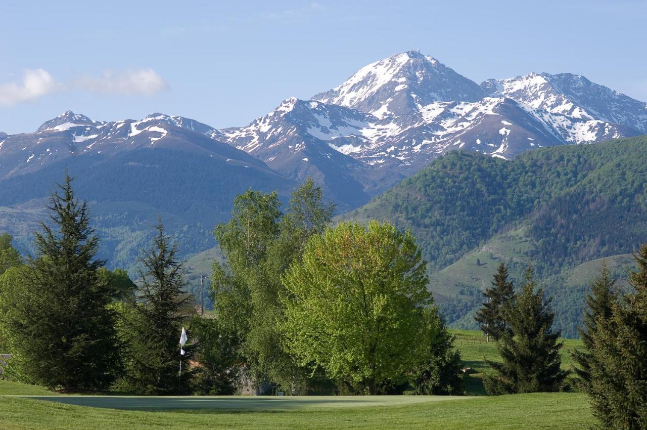Hotel Le Domaine Du Golf Country Club De Bigorre Pouzac Esterno foto