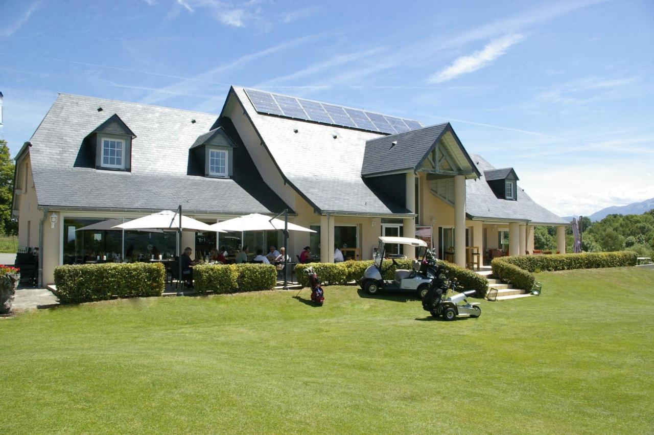 Hotel Le Domaine Du Golf Country Club De Bigorre Pouzac Esterno foto