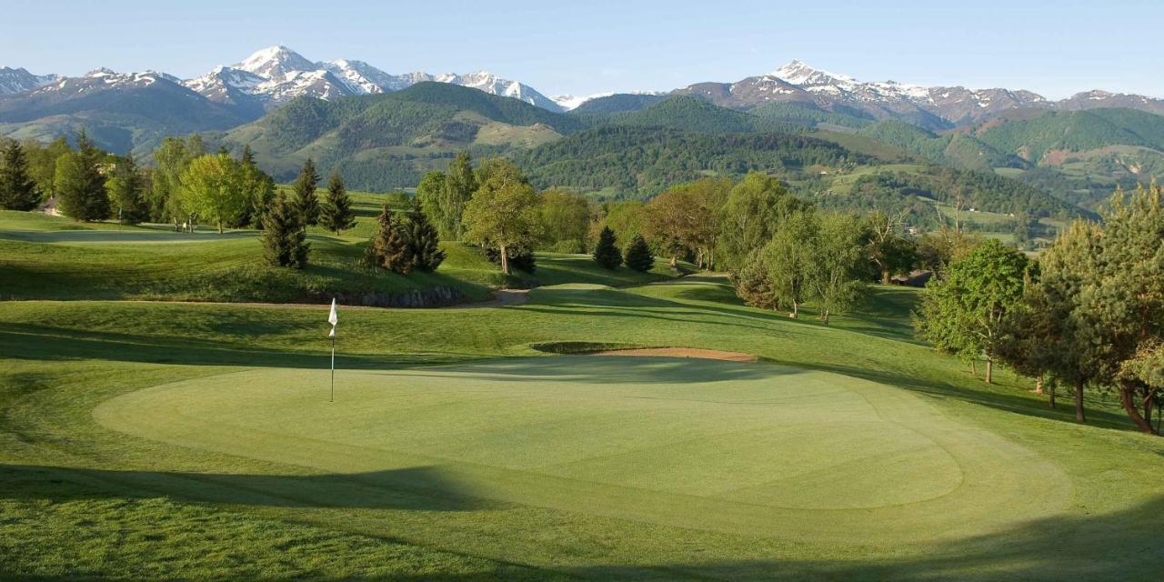 Hotel Le Domaine Du Golf Country Club De Bigorre Pouzac Esterno foto