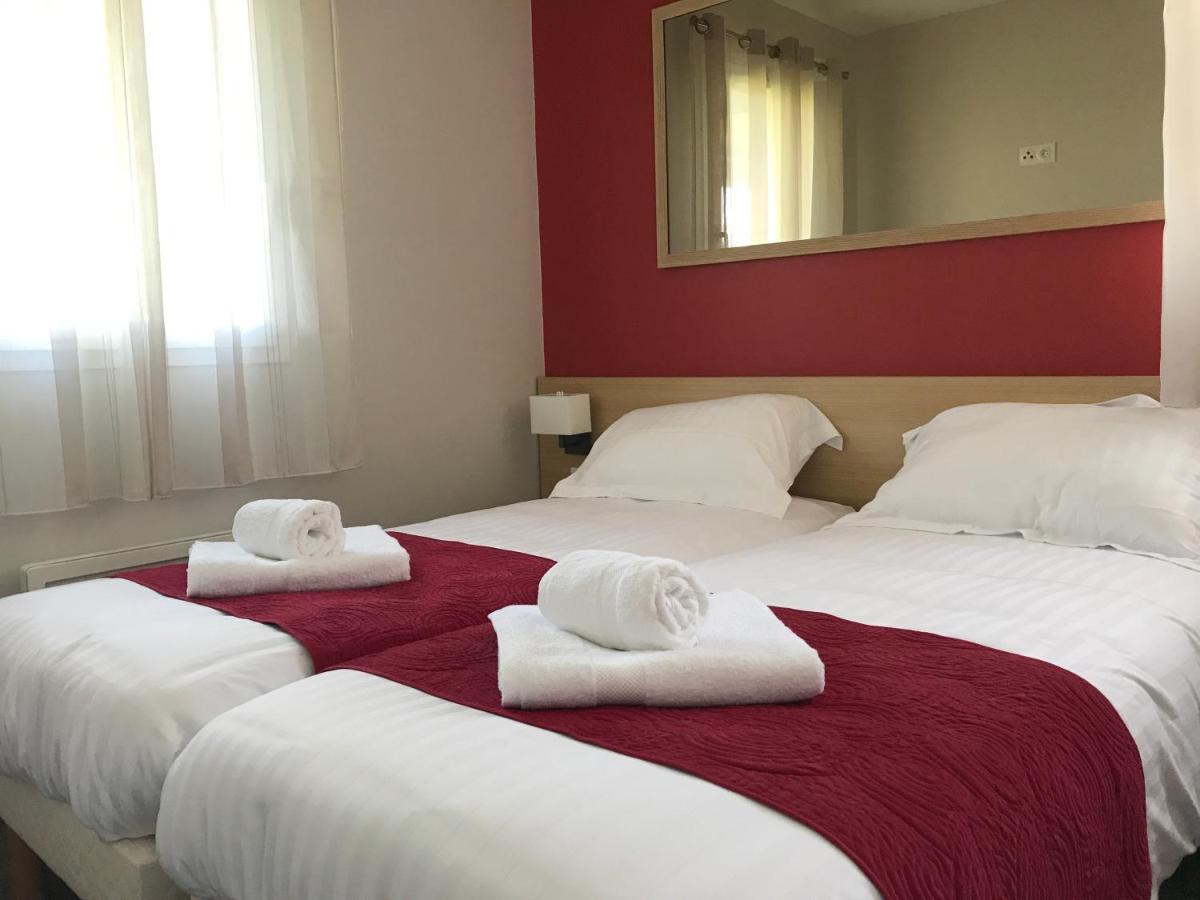 Hotel Le Domaine Du Golf Country Club De Bigorre Pouzac Esterno foto
