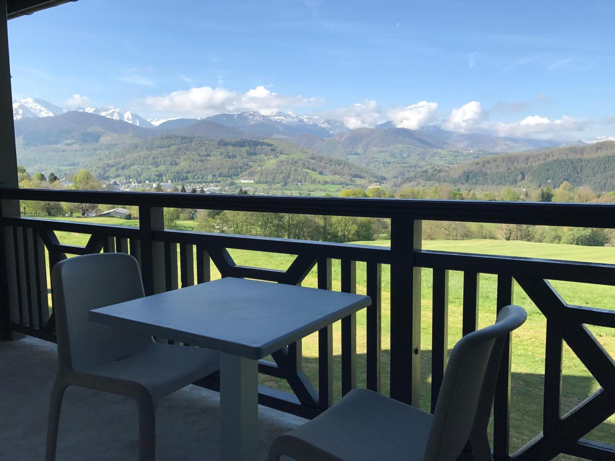 Hotel Le Domaine Du Golf Country Club De Bigorre Pouzac Esterno foto