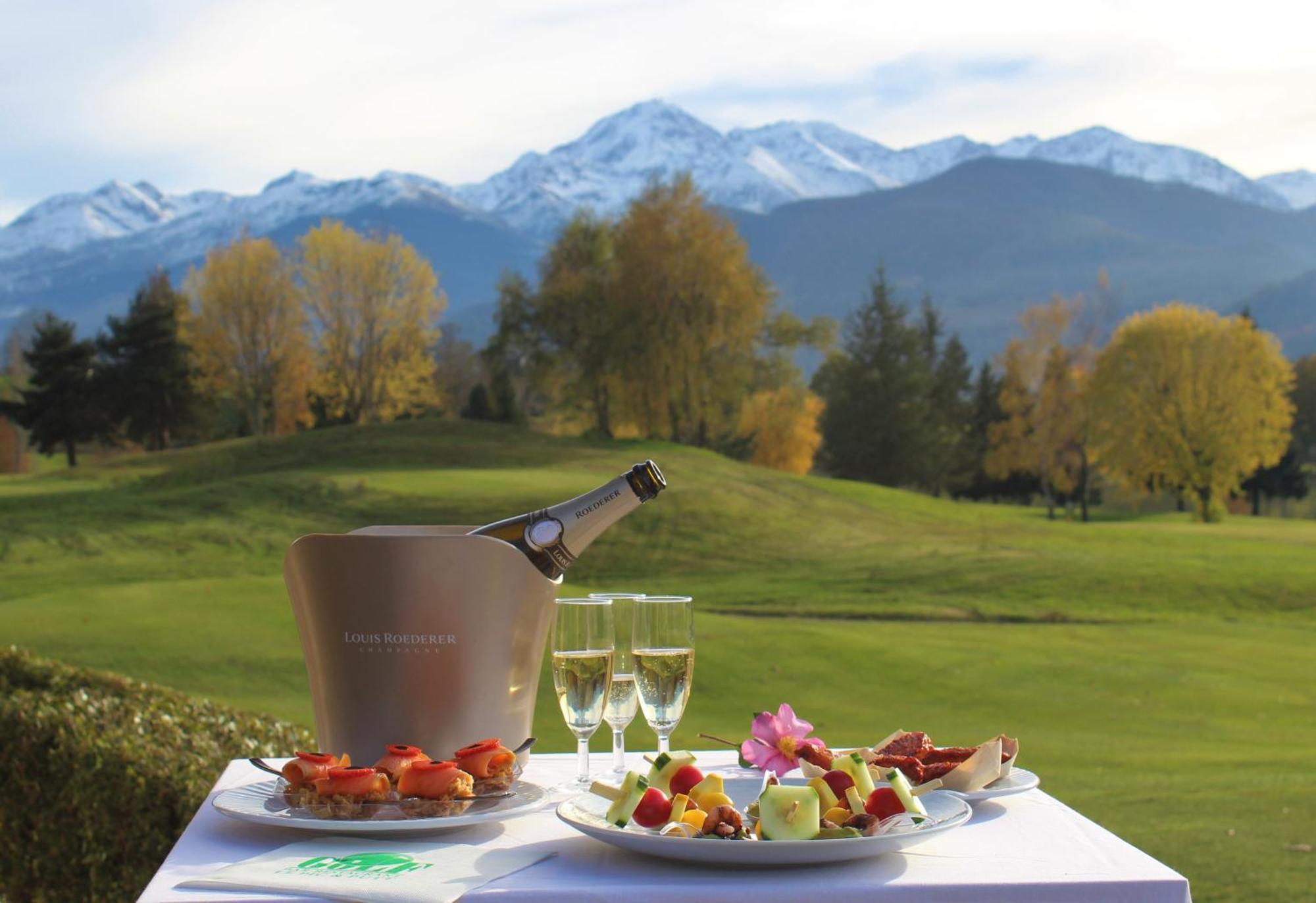 Hotel Le Domaine Du Golf Country Club De Bigorre Pouzac Esterno foto